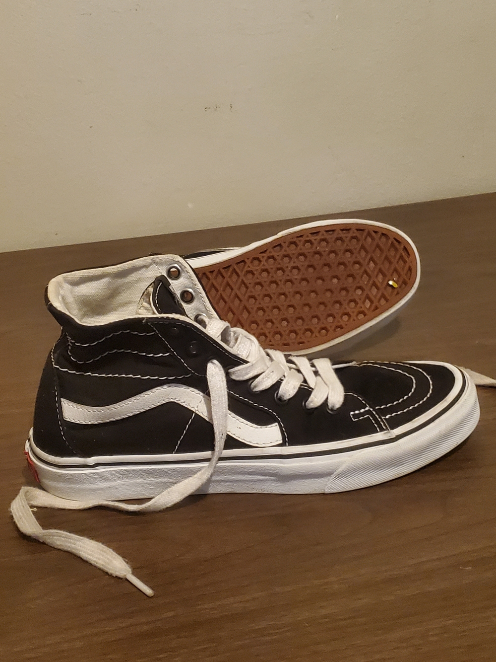 Vans Black and White Sk8-Hi Canvas Sneakers mens size 6.5 and womens 8